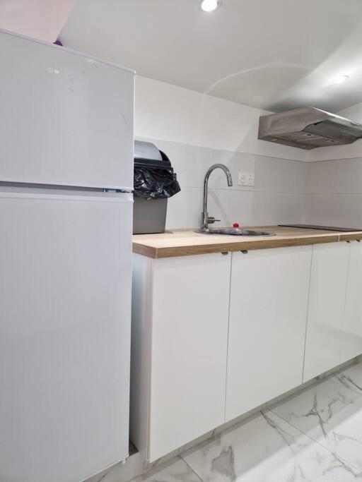 Studioneuf Equipe Cdg/Parc Expo/ Paris Aulnay-sous-Bois Luaran gambar